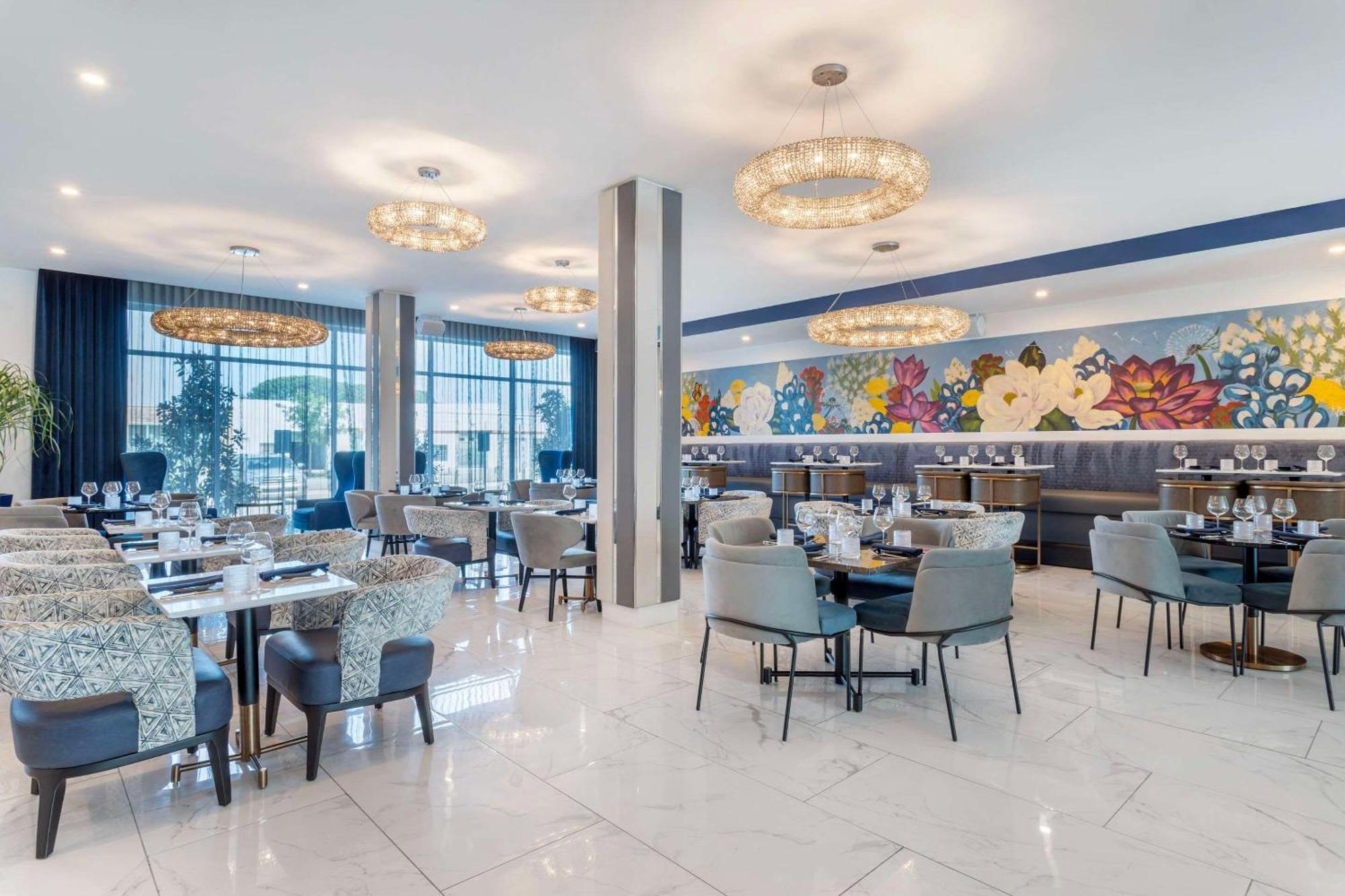 Cambria Hotel Waco University Riverfront 外观 照片