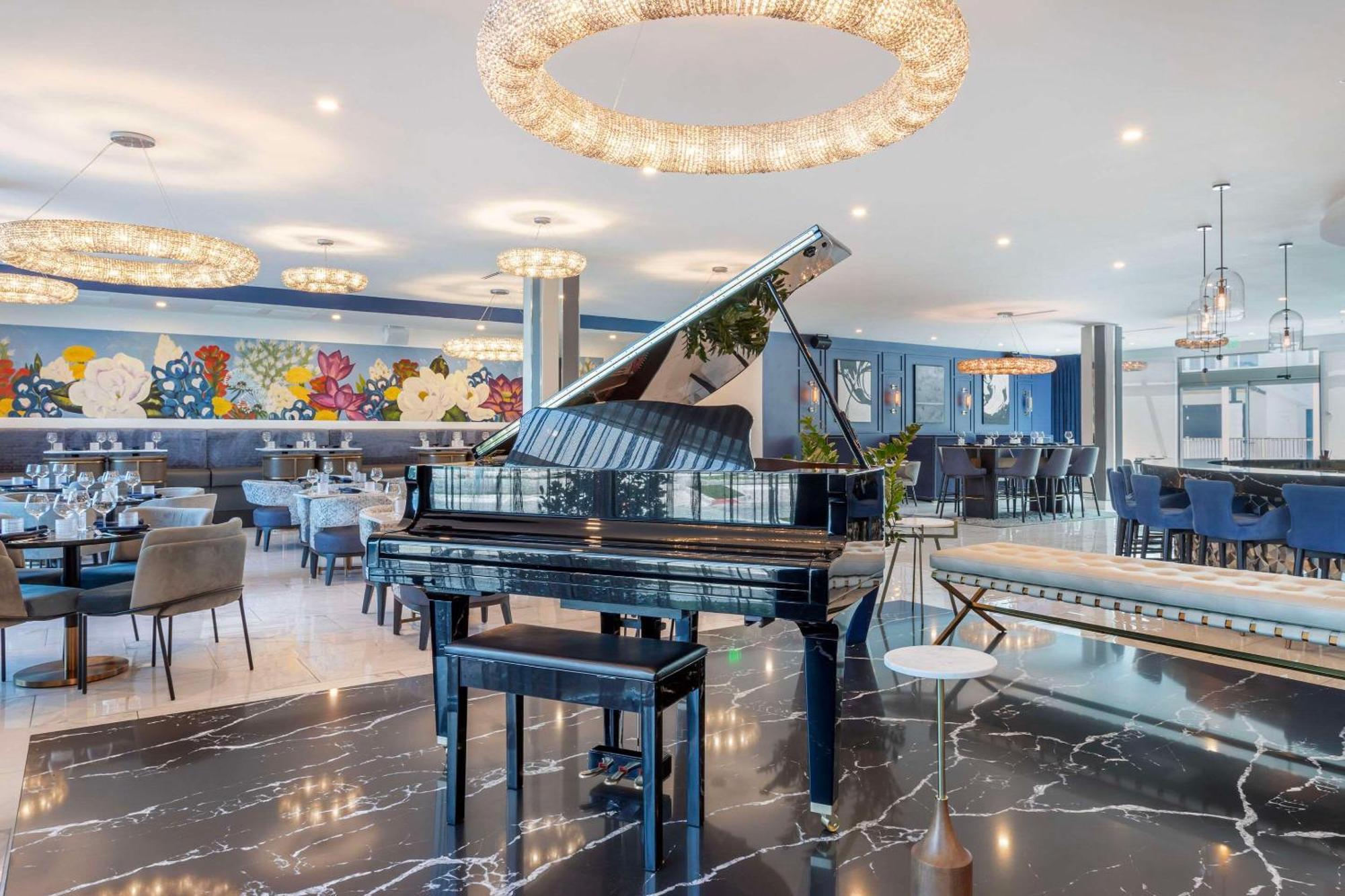 Cambria Hotel Waco University Riverfront 外观 照片