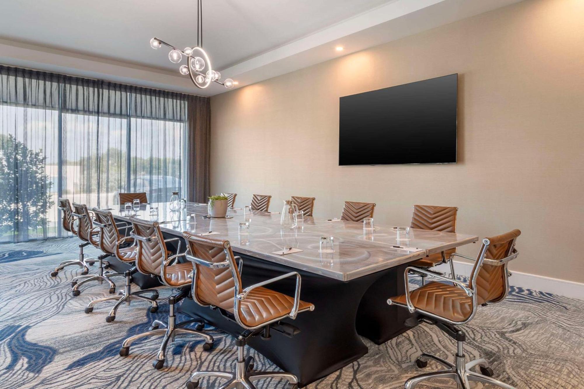 Cambria Hotel Waco University Riverfront 外观 照片