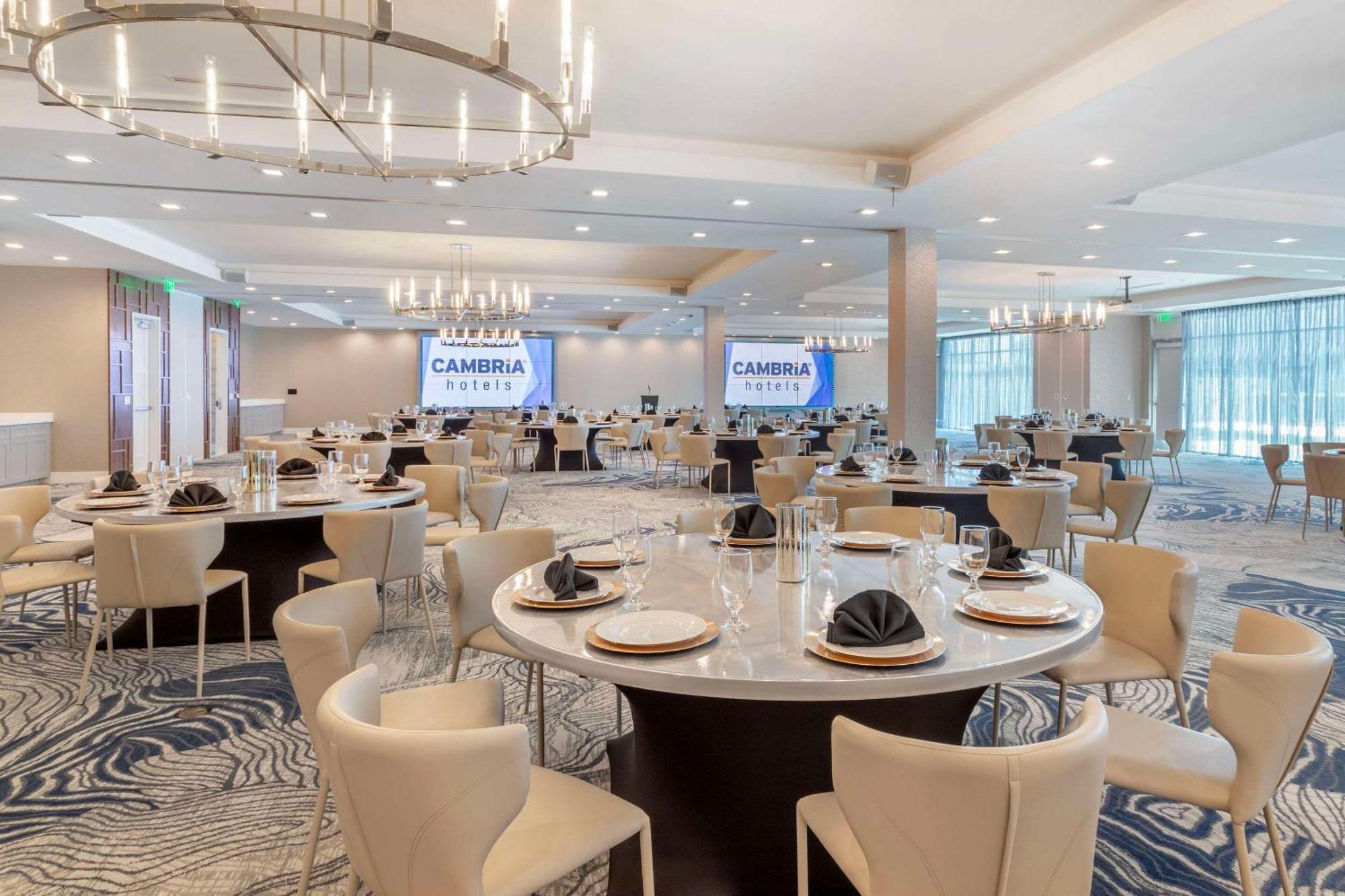 Cambria Hotel Waco University Riverfront 外观 照片