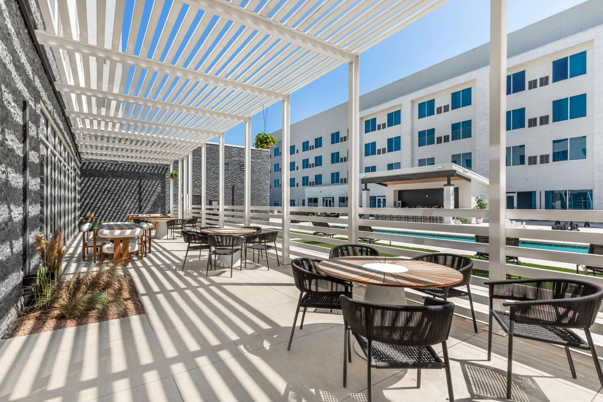 Cambria Hotel Waco University Riverfront 外观 照片