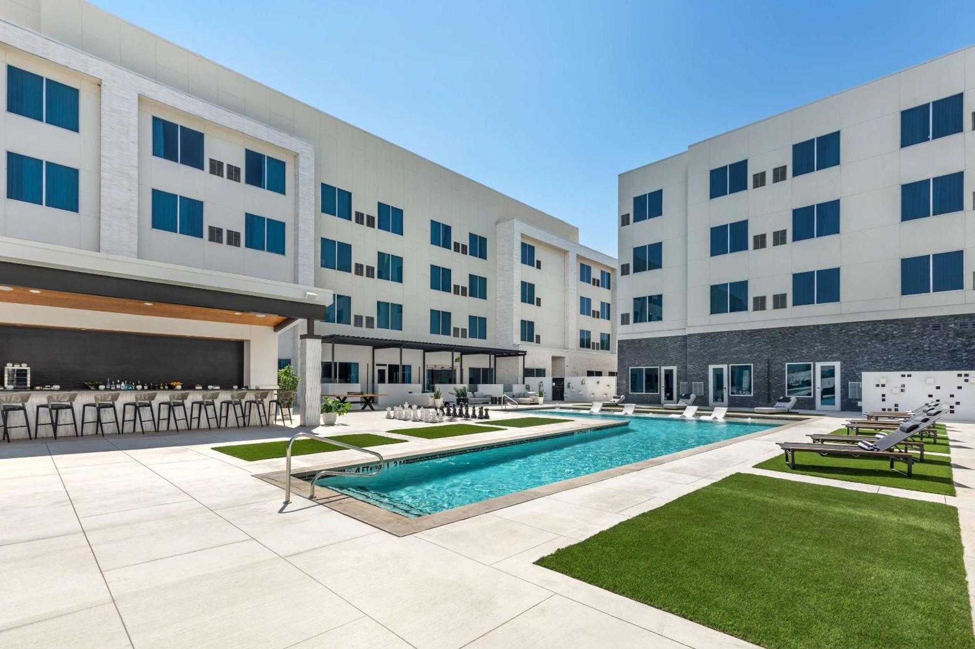 Cambria Hotel Waco University Riverfront 外观 照片